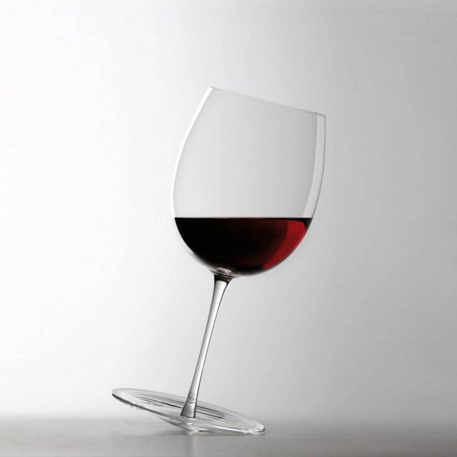 The Extrovert Wine Glass
