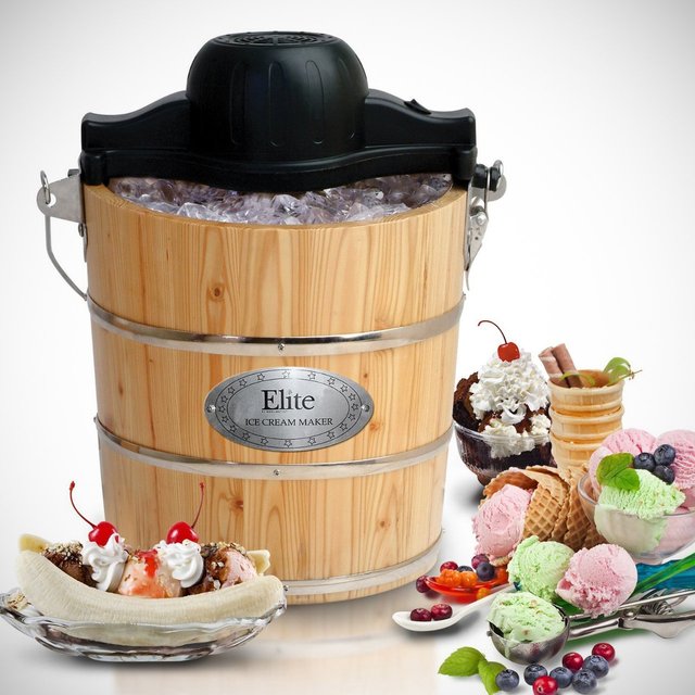 MaxiMatic Old-Fashioned Bucket Ice Cream Maker