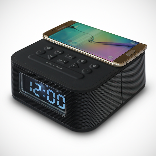 DreamQi Wireless Charging Alarm Clock by VoltNow