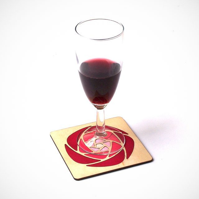 Red rosebud Wooden Coaster Set – Model 3.2 – set of 4