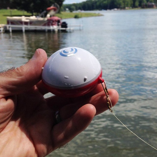 iBobber Bluetooth Smart Castable Fishfinder