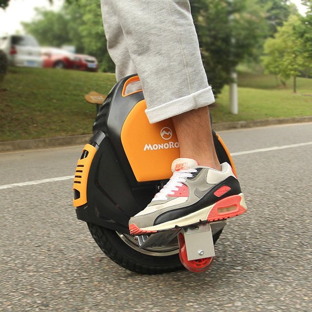 MonoRover R1 Self Balancing Unicycle