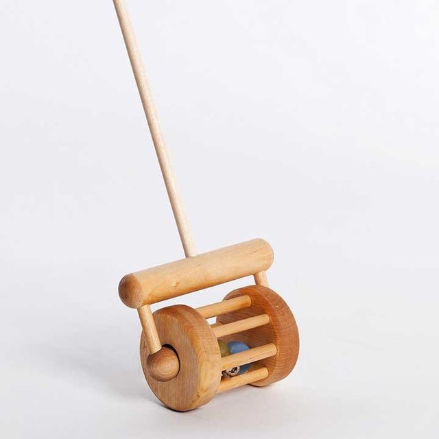 Wooden Toy Push Rattle Box