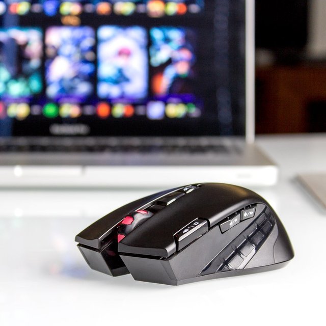 Satechi Edge Wireless Gaming Mouse