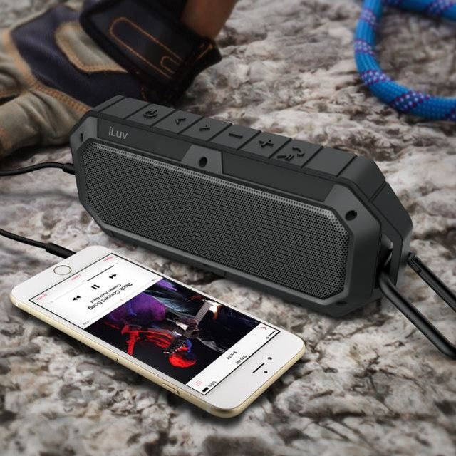 Waterproof Shockproof Dustproof Rugged Outdoor Bluetooth Speaker with Carabiner