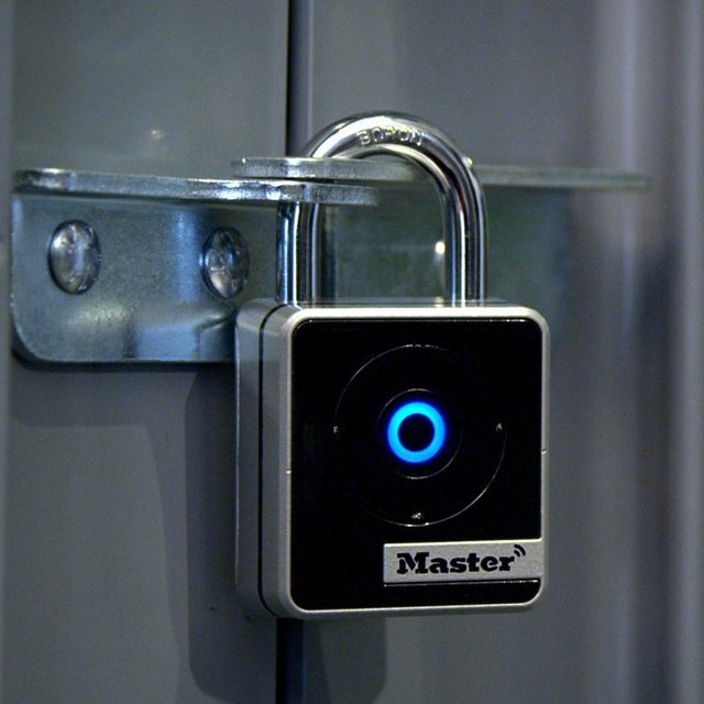 Masterlock Indoor Bluetooth Smart Padlock