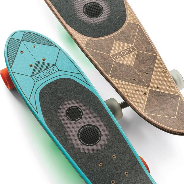 Globe Speaker Board Skateboards