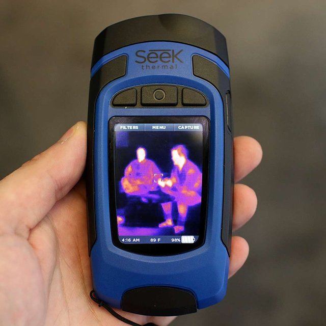 Seek Reveal Handheld Thermal Imager