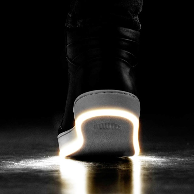 ILLUMI Nightwalkers LED Sole Shoes