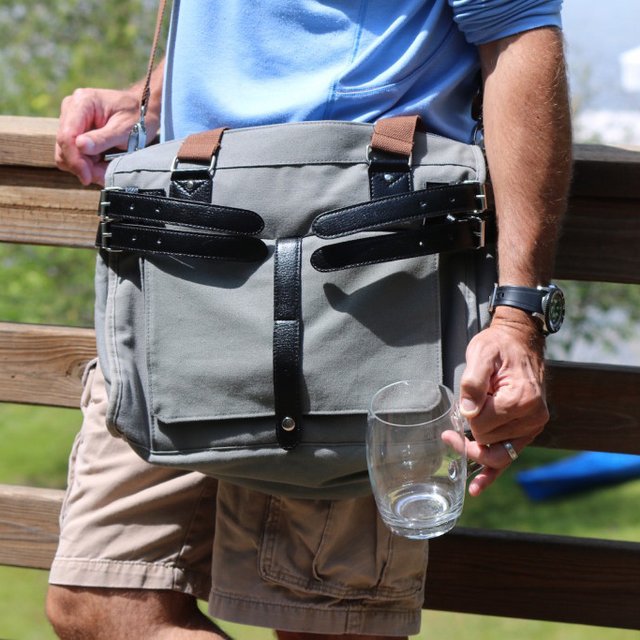 Hidden Spigot Messenger Beverage Bag