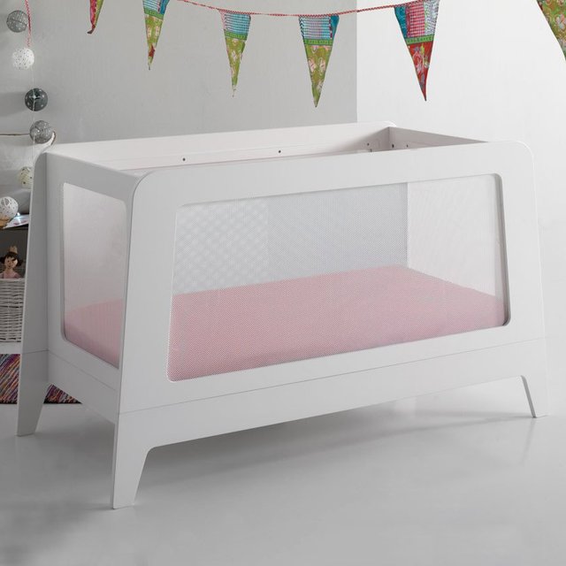 Juvi Convertible Crib