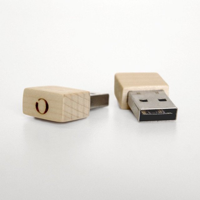 Wooden Bluetooth Plug