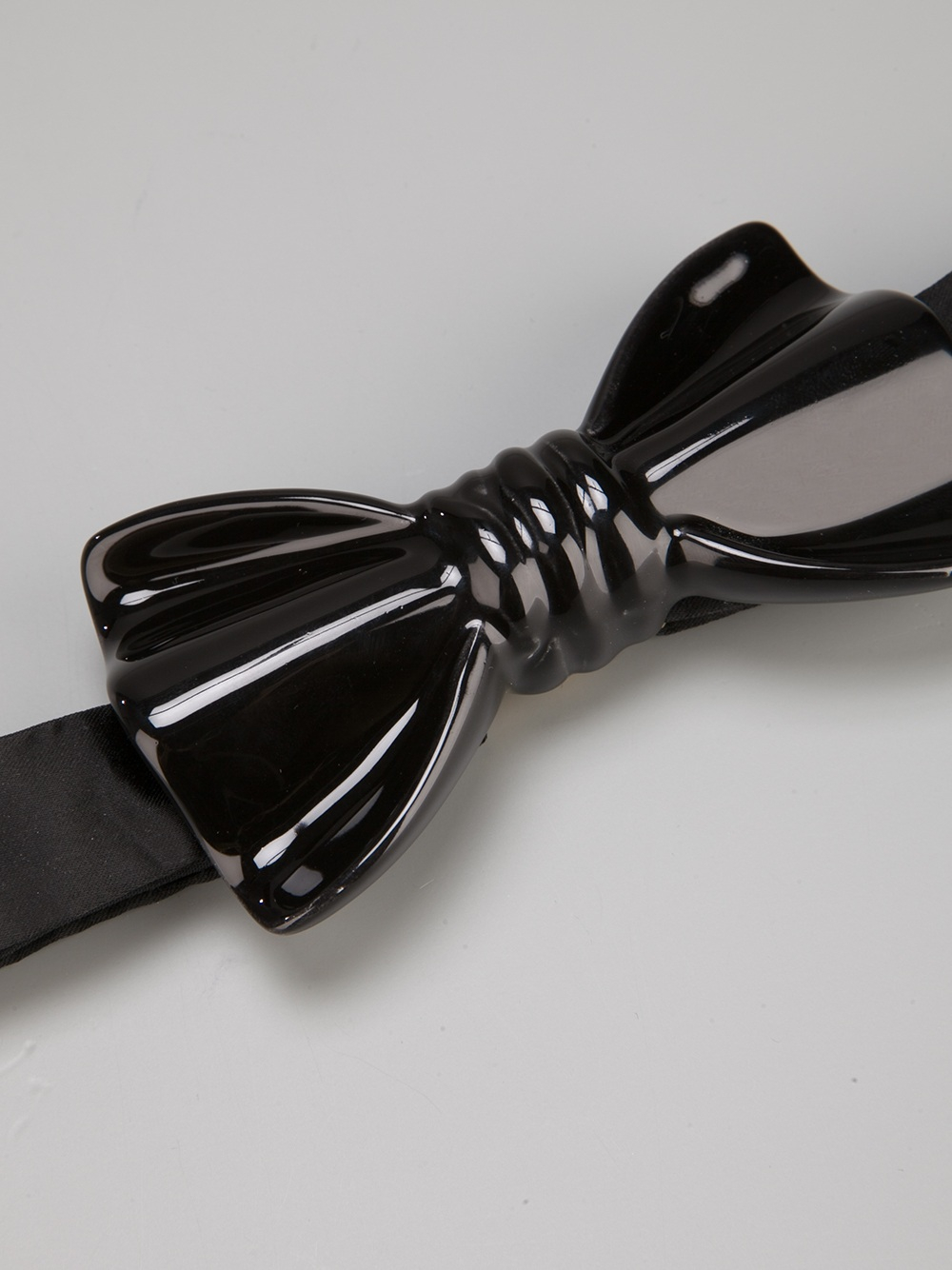 Cor Sine Labe Doli Shiny Black Ceramic Bow Tie