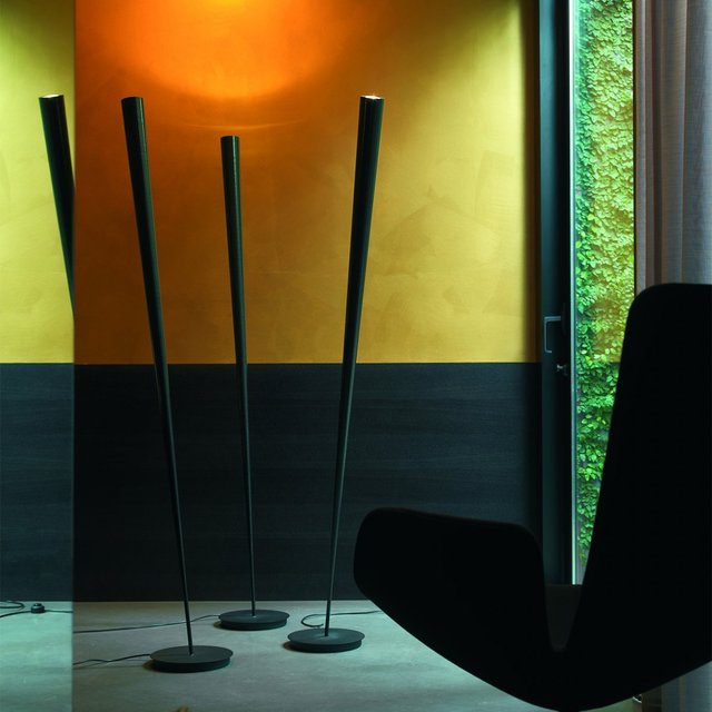 Drink Black Floor Lamp