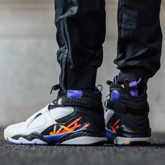 jordan 8 3 peat on feet