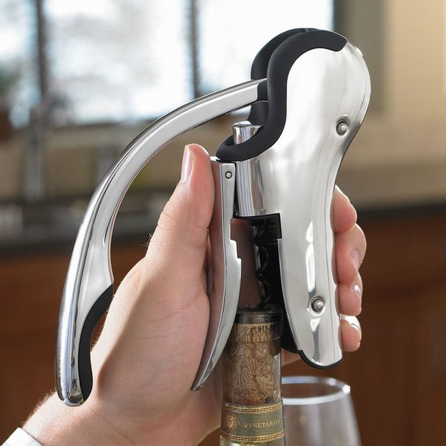 Connoisseur’s Compact Wine Opener