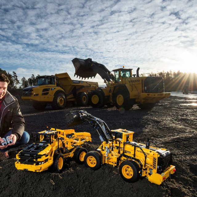 LEGO Technic Remote-Controlled VOLVO L350F Wheel Loader