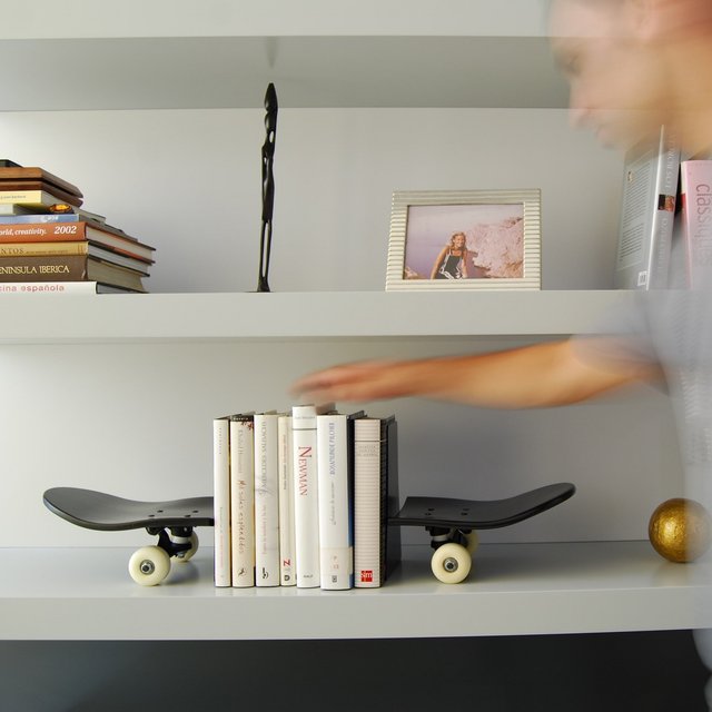 Black Skateboard Bookends