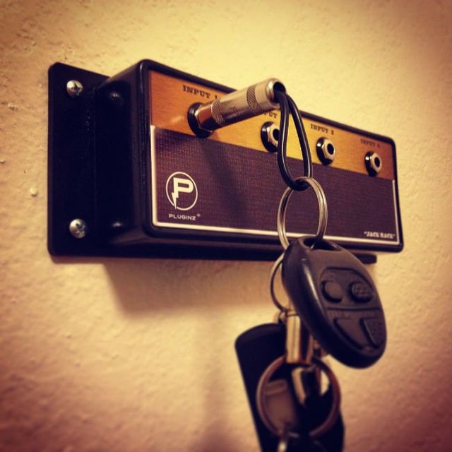 Guitar Amp Key Holder