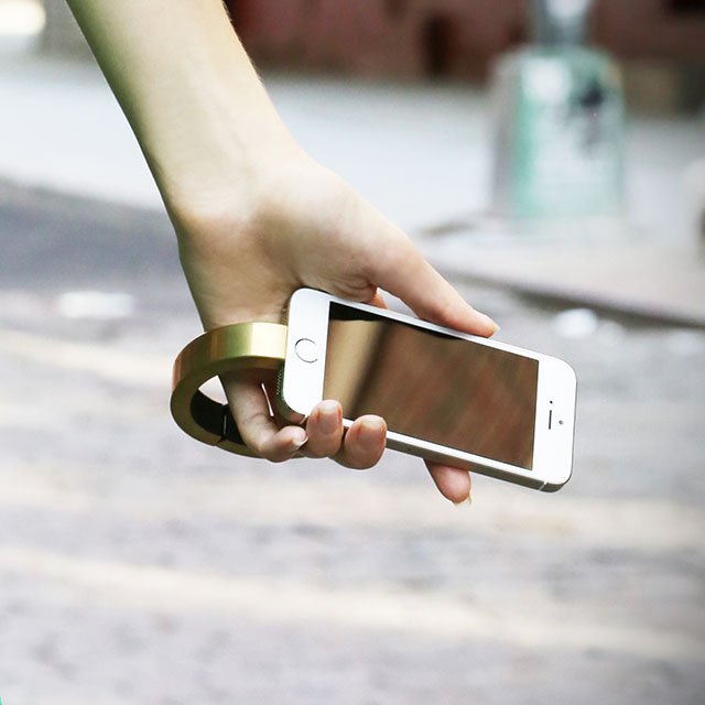 QBracelet Smartphone Charger