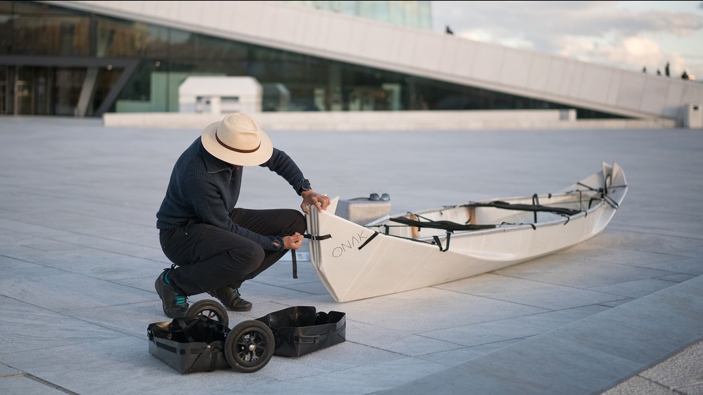 ONAK: the origami foldable canoe