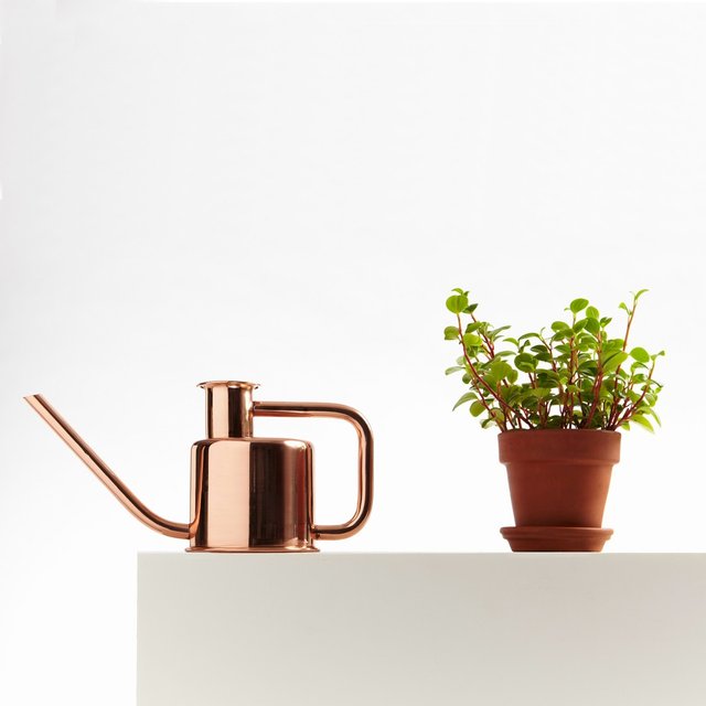 Copper Kontextür Watering Can