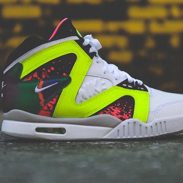 Nike Air Tech Challenge Hybrid