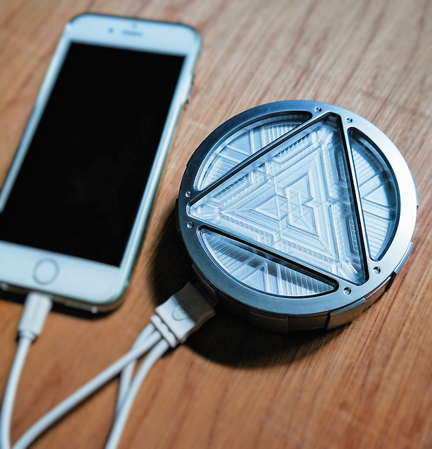 ARC Reactor Wireless Charger