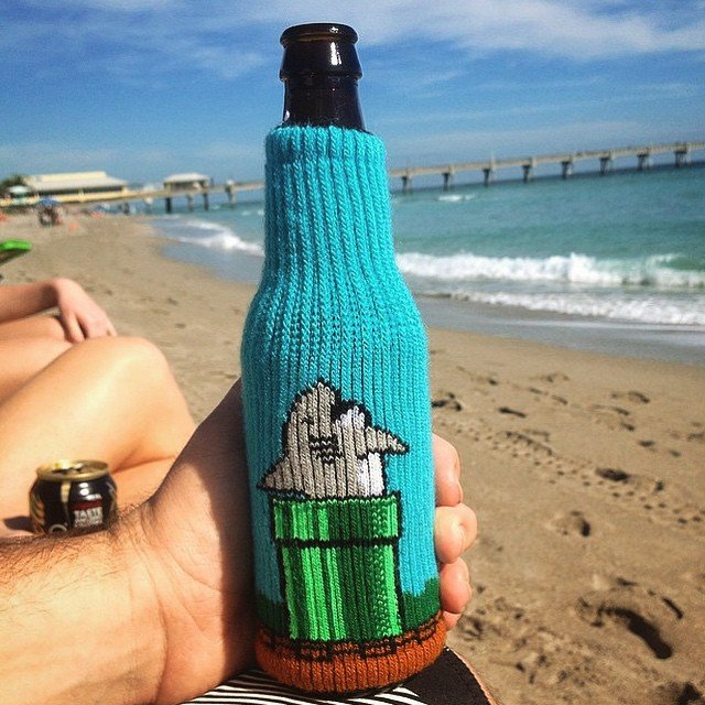 Shark Tube Beverage Insulator by Freaker USA