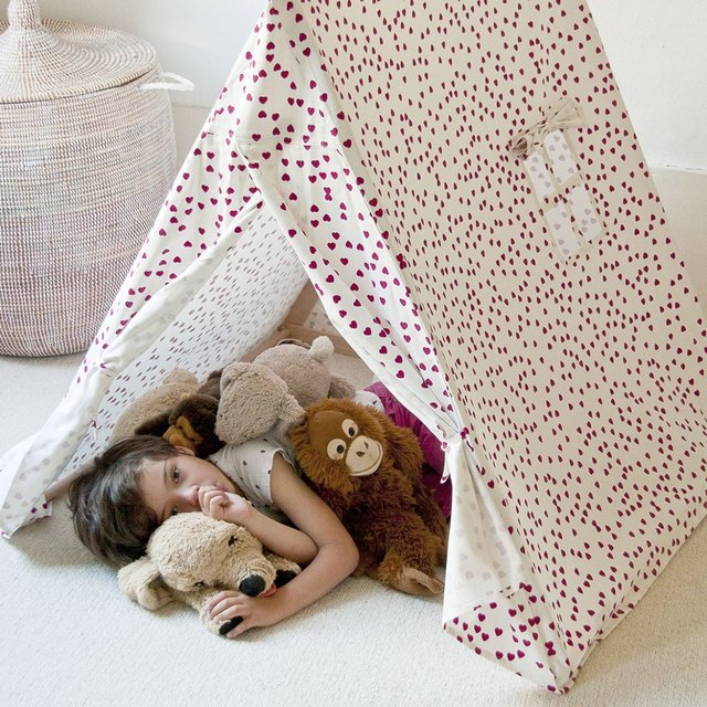 Heart Print Play Tent