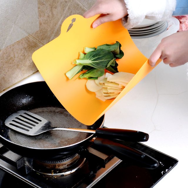 Chop & Pour Flexible Cutting Board Set