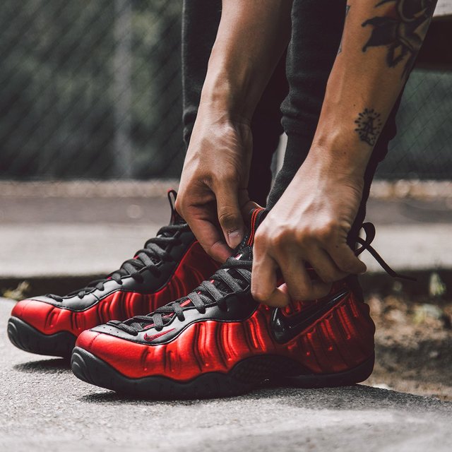 Nike Air Foamposite Pro University Red