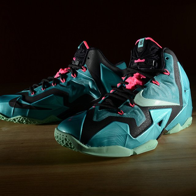 Nike Lebron XI Men’s Shoes