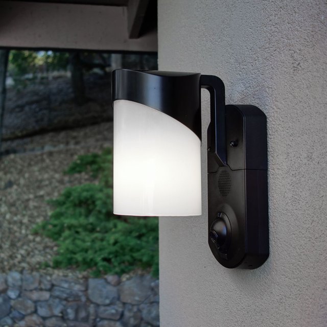 Contemporary Smart Security Light by Kuna