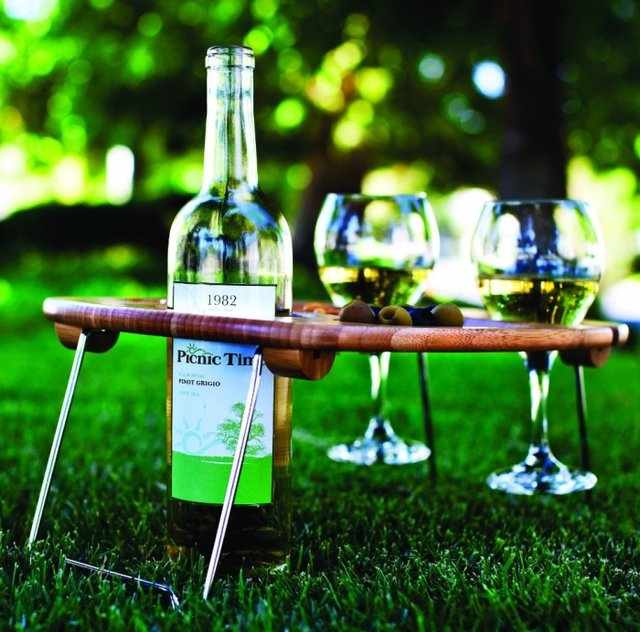 Picnic Time Mesavino Portable Wine and Snack Table