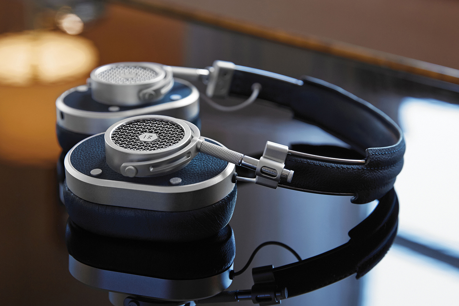 Master & Dynamic Navy & Black MH40 Headphones