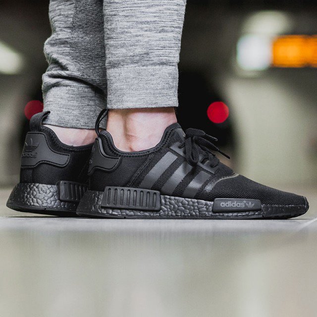 Adidas NMD R1 Triple Black S31508