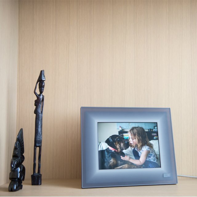 Aura Smart Picture Frame