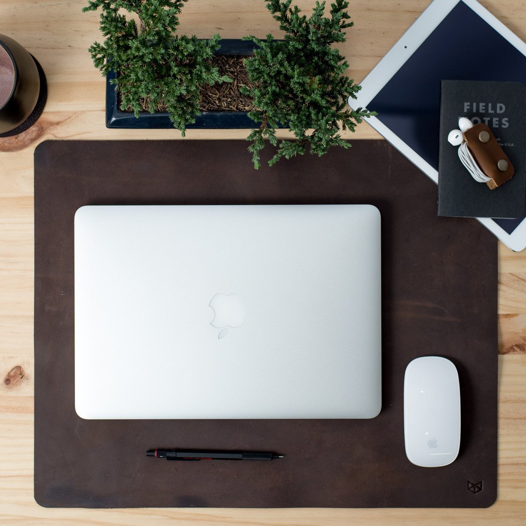 Marron Desk Mat