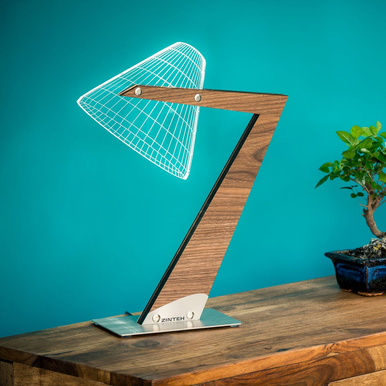 Aura Optical Illusion Table Lamp by Zinteh