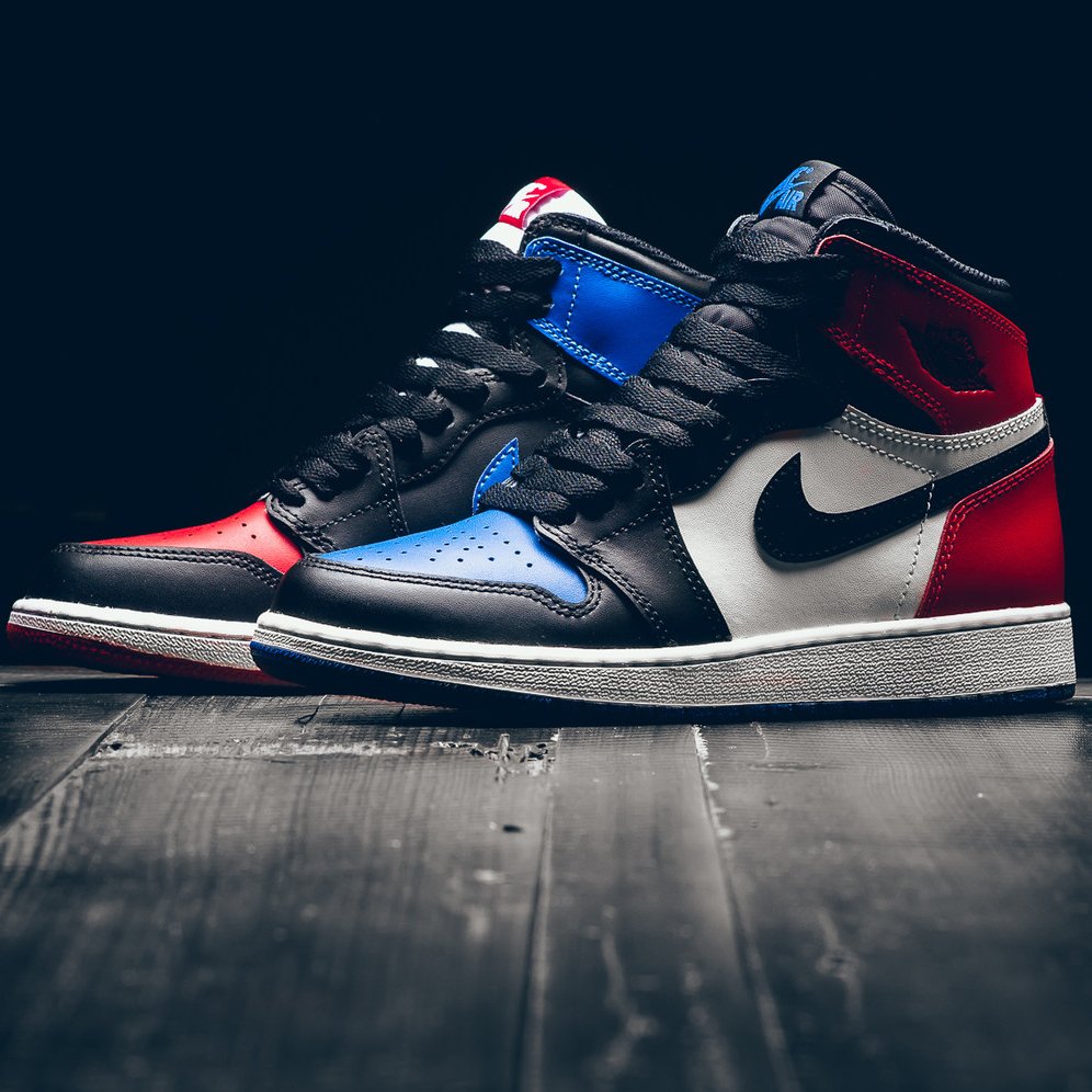 Air Jordan 1 Retro High OG Top 3