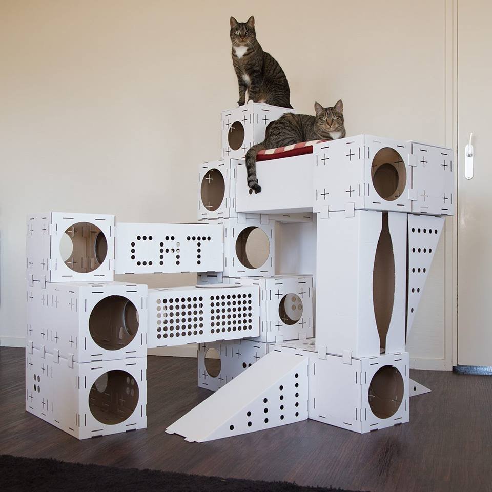 Blocks Modular Cat Playhouse