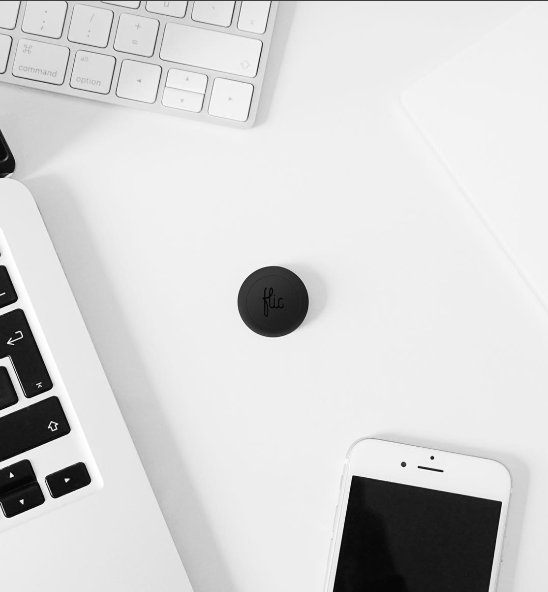 Flic Smart Button in Black