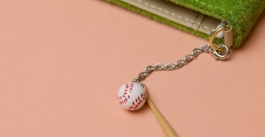 Shibaful Sport 2way Baseball Dust Plug Charm