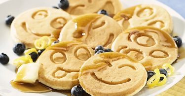 Nordic Ware Smiley Face Pancake Pan