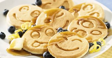 Nordic Ware Smiley Face Pancake Pan