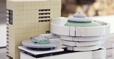 Guggenheim Museum LEGO Architecture Set