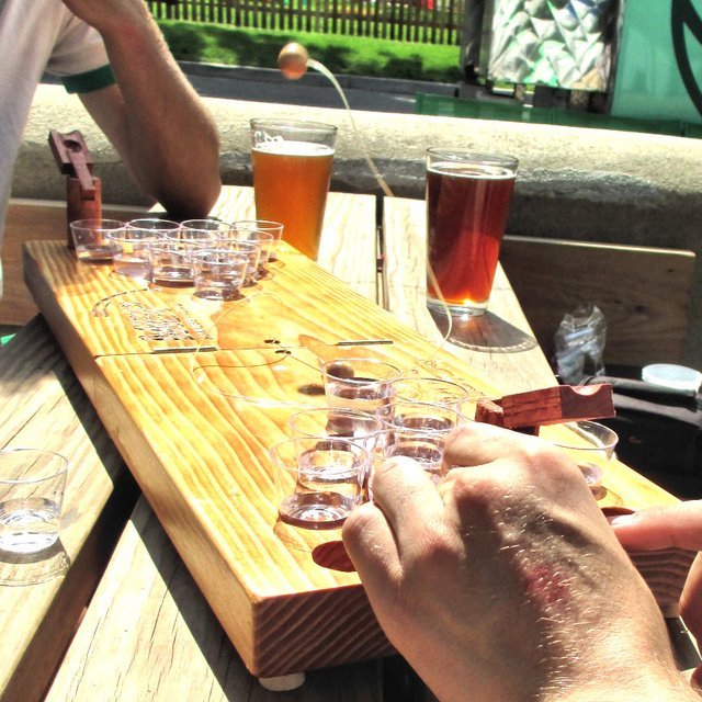 Deluxe Mini Beer Pong