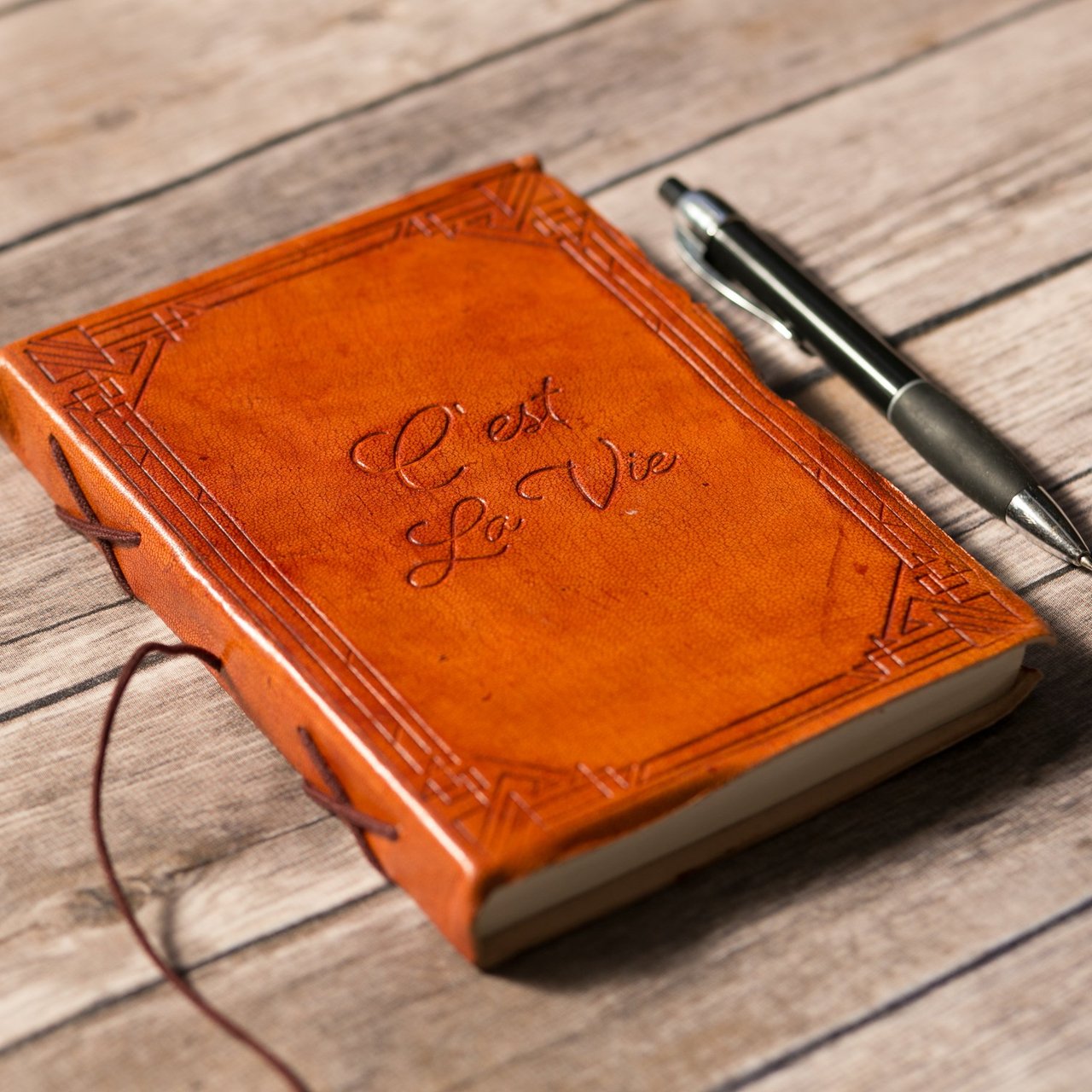 C’est La Vie Leather Journal