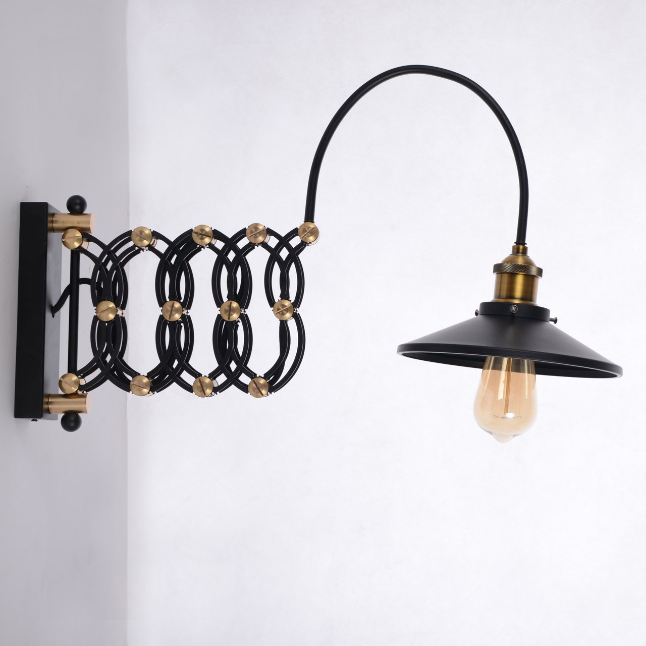 Scalable Stair 1-Light Wall Sconce